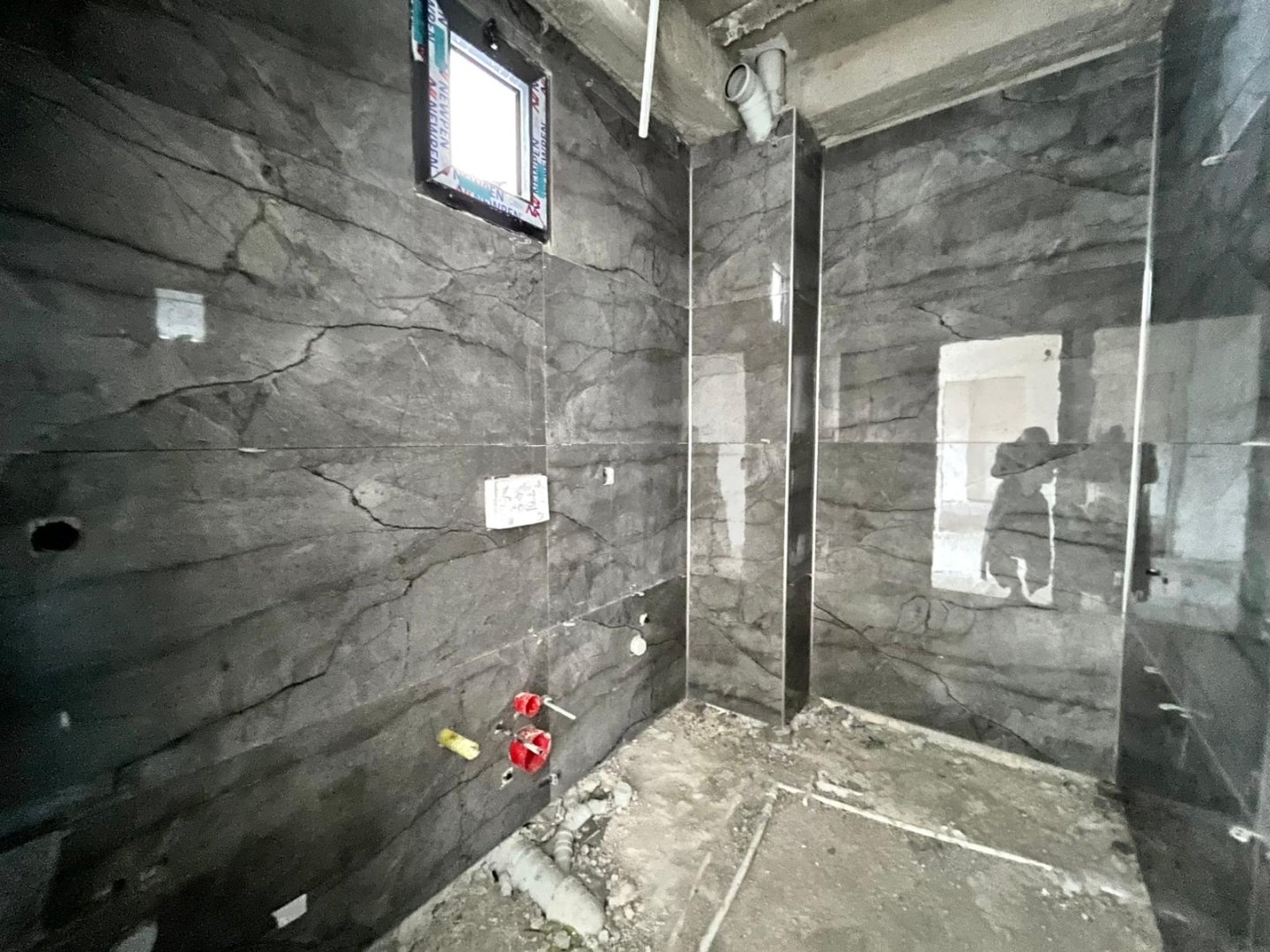 2000 EVLER DE 1+1 SIFIR EŞYALI 4 AYA TESLİM SATILIK DAİRE