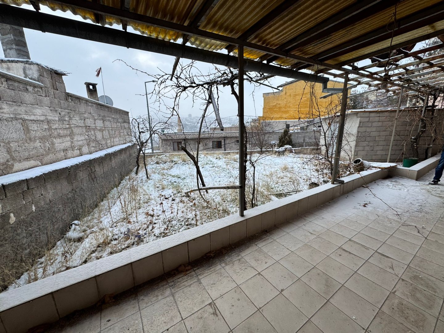 NAR DA SATILIK MÜSTAKİL EV.