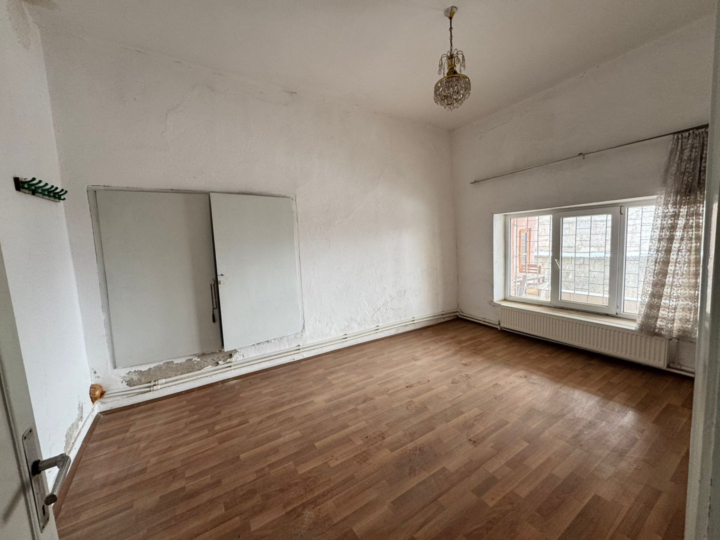 NAR DA SATILIK MÜSTAKİL EV.