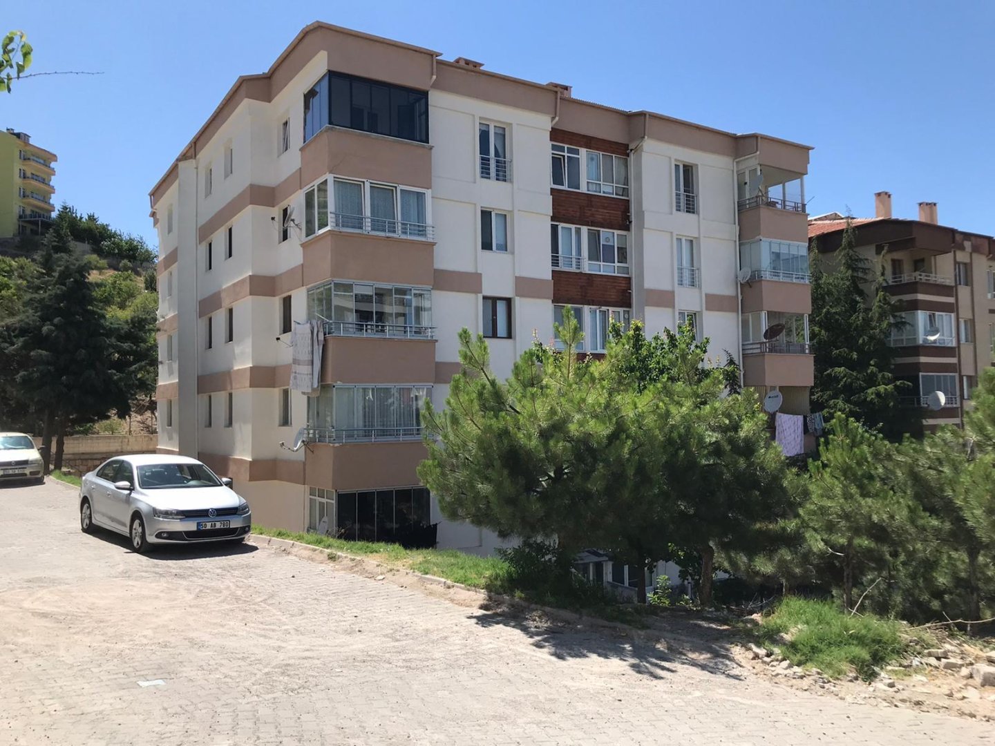 NEVKUR DA SATILIK 3+1 DAİRE,