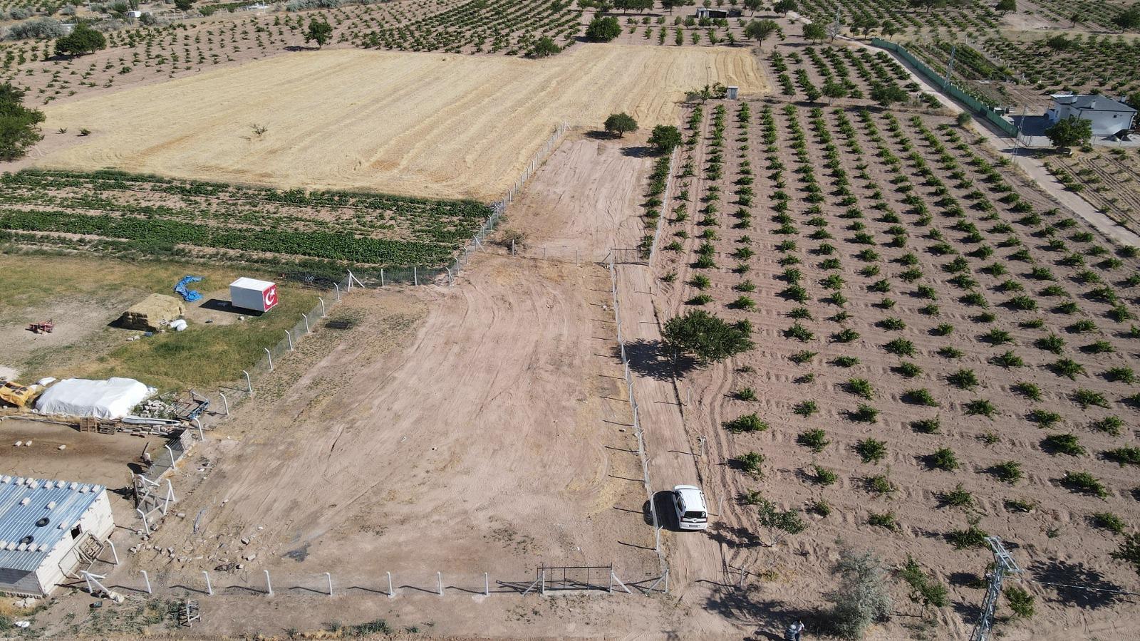 ÇAT İSTİKLALDE ASFALT ANAYOLA 500M UZAKLIKTA SATILIK BAĞ