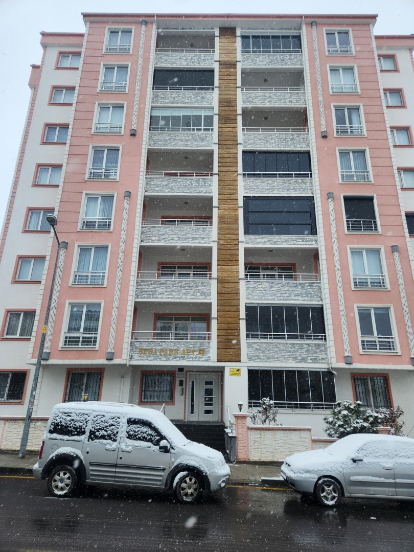 CEVHERDUDAYEV DE KİRALIK 3+1 DAİRE.