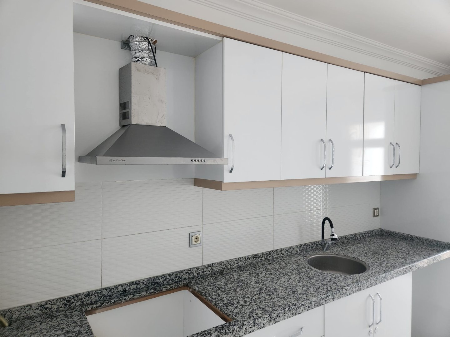 CEVHERDUDAYEV DE KİRALIK 3+1 DAİRE.