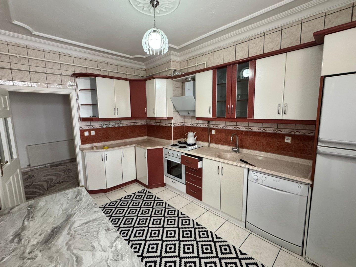 CEVHERDUDAYEV DE SATILIK 3+1 DAİRE.