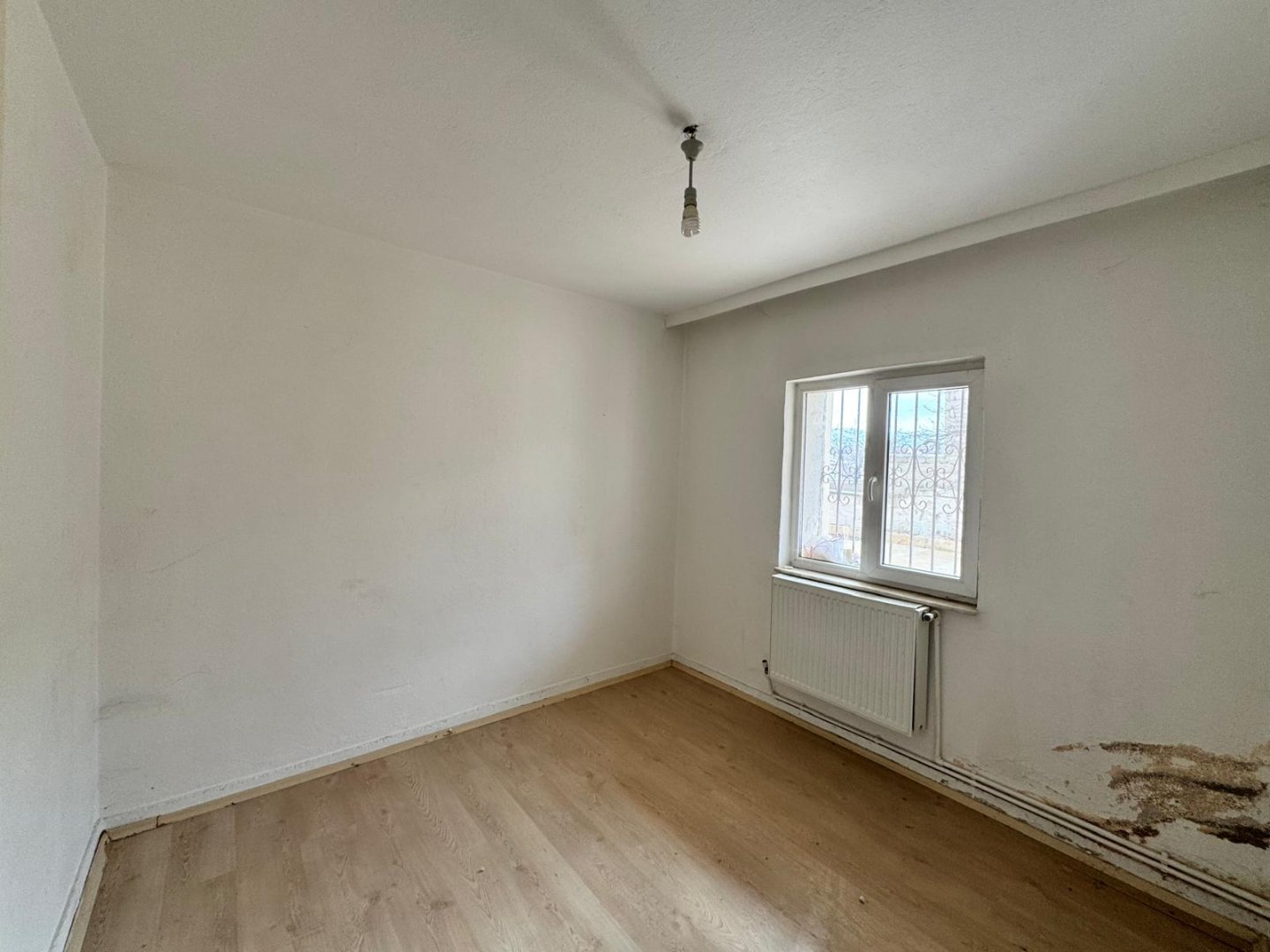 NAR DA SATILIK MÜSTAKİL EV.