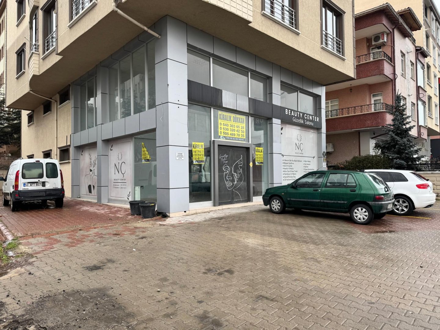 EMLAK KURUMSALDAN ANAYOL ÜZERİNDE KİRALIK DÜKKAN