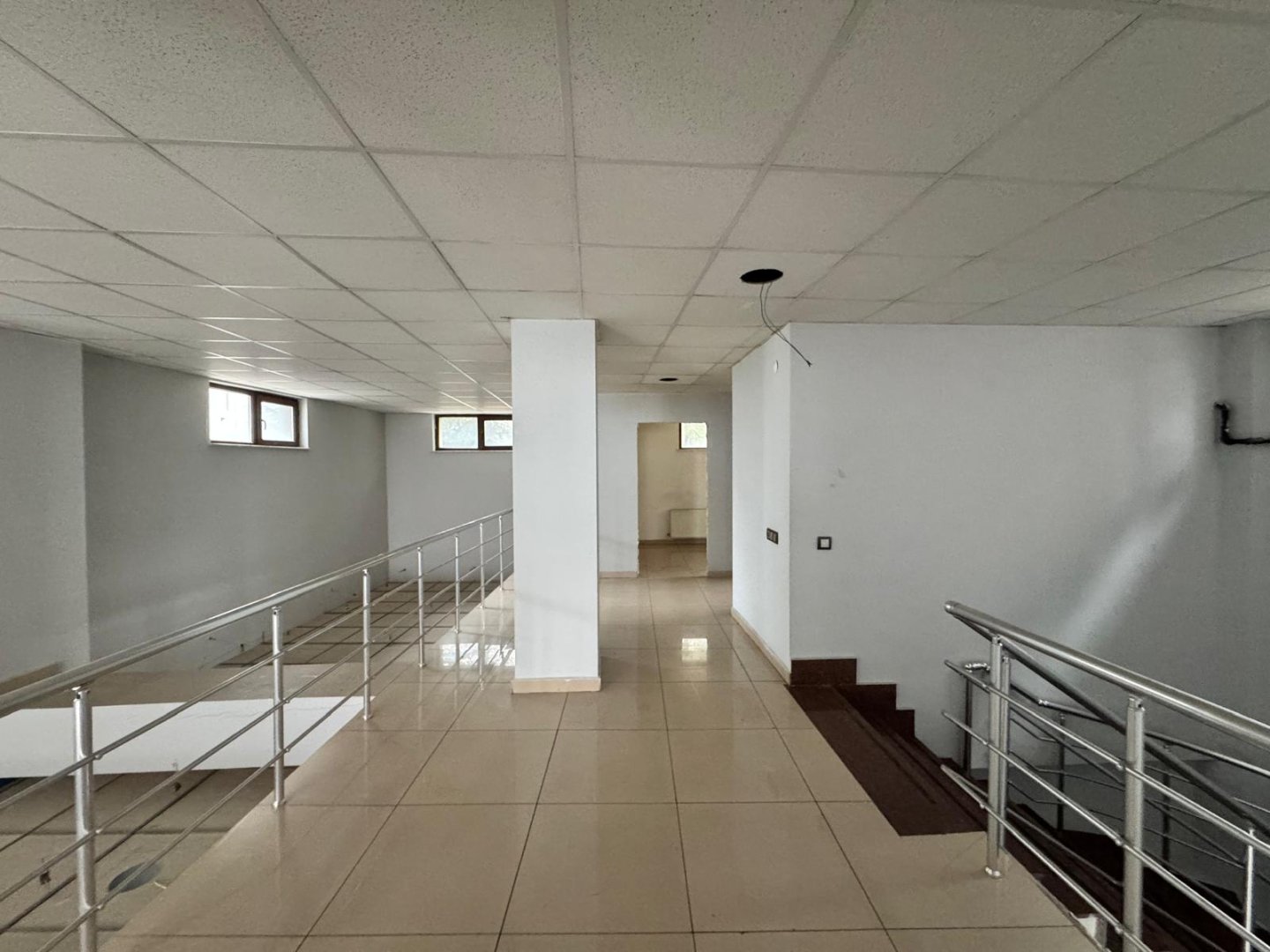 EMLAK KURUMSALDAN ANAYOL ÜZERİNDE KİRALIK DÜKKAN