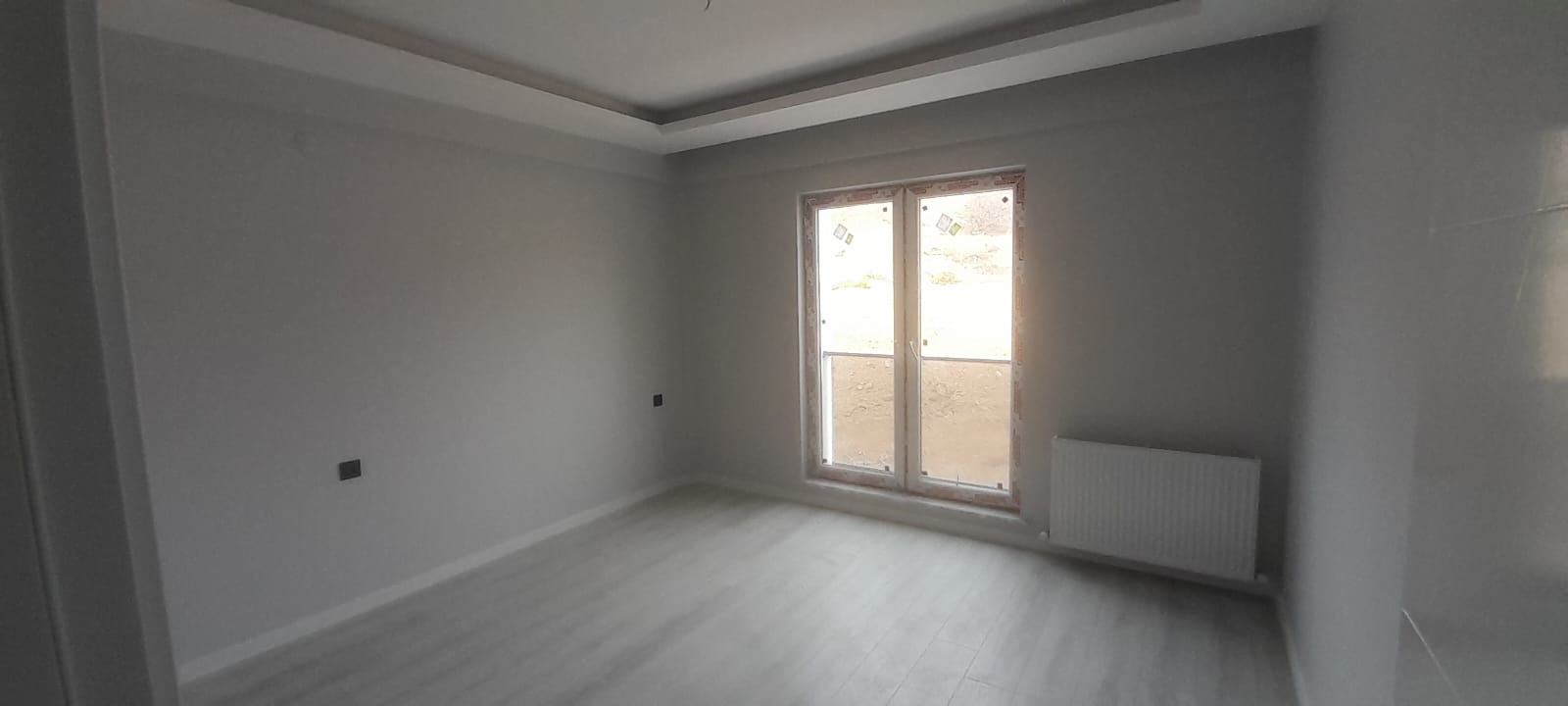 MÜKEMMEL LOKASYONDA NET 100M2 2+1 SATILIK DAİRE