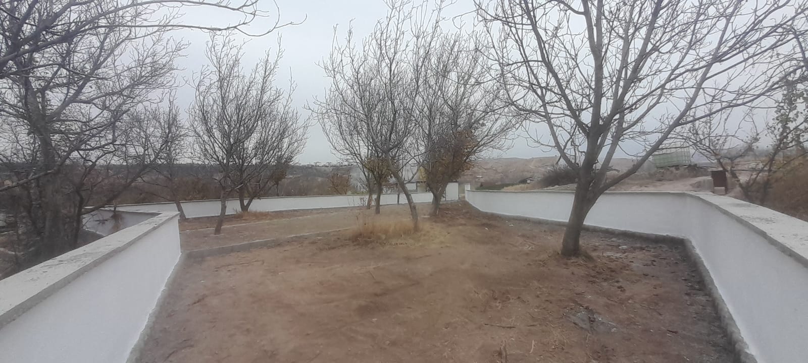 NARDA CENNETTEN BİR KÖŞE 548M2 SATILIK BAĞ