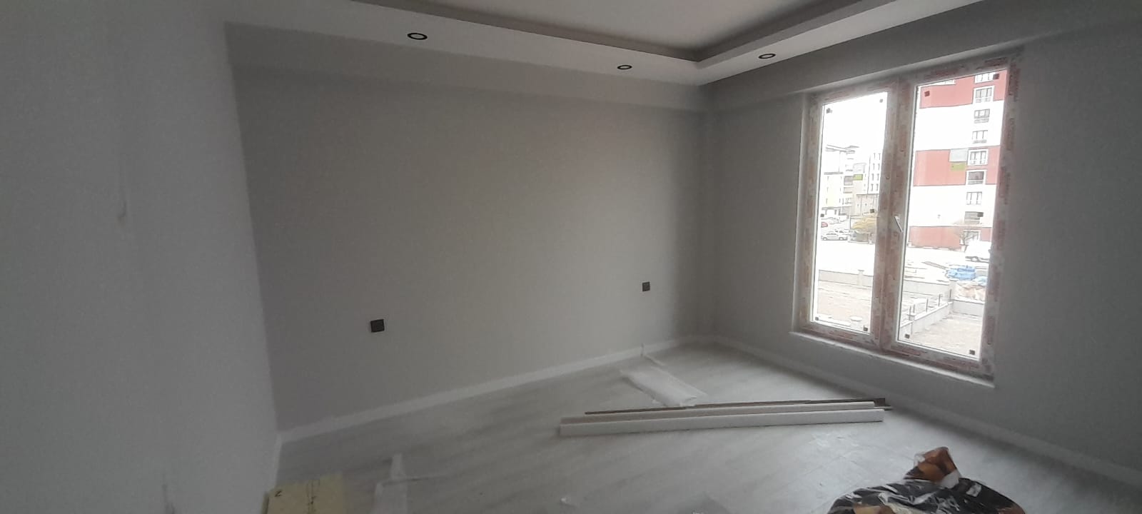 NARDA MÜKEMMEL LOKASYONDA 2+1 90M2 SATILIK DAİRE