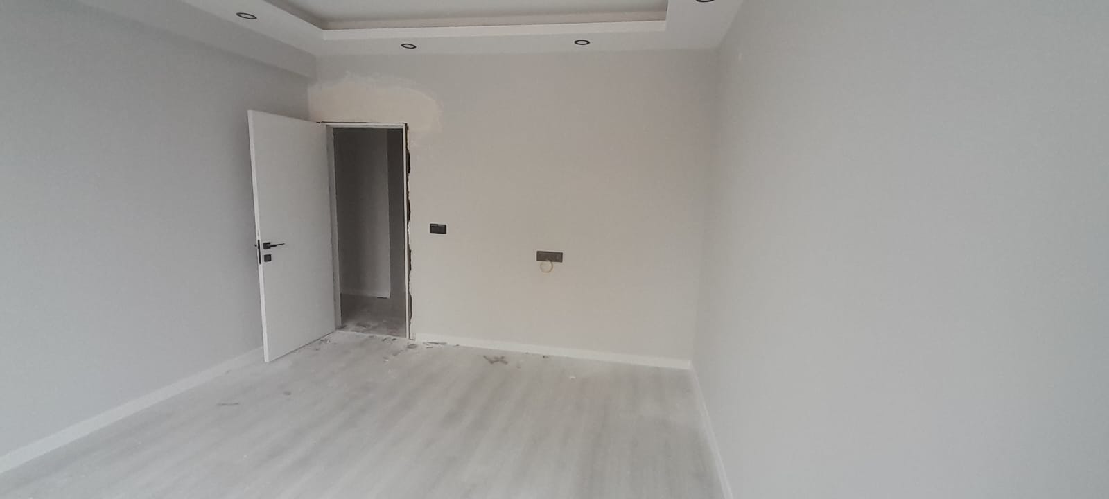 NARDA MÜKEMMEL LOKASYONDA 2+1 90M2 SATILIK DAİRE