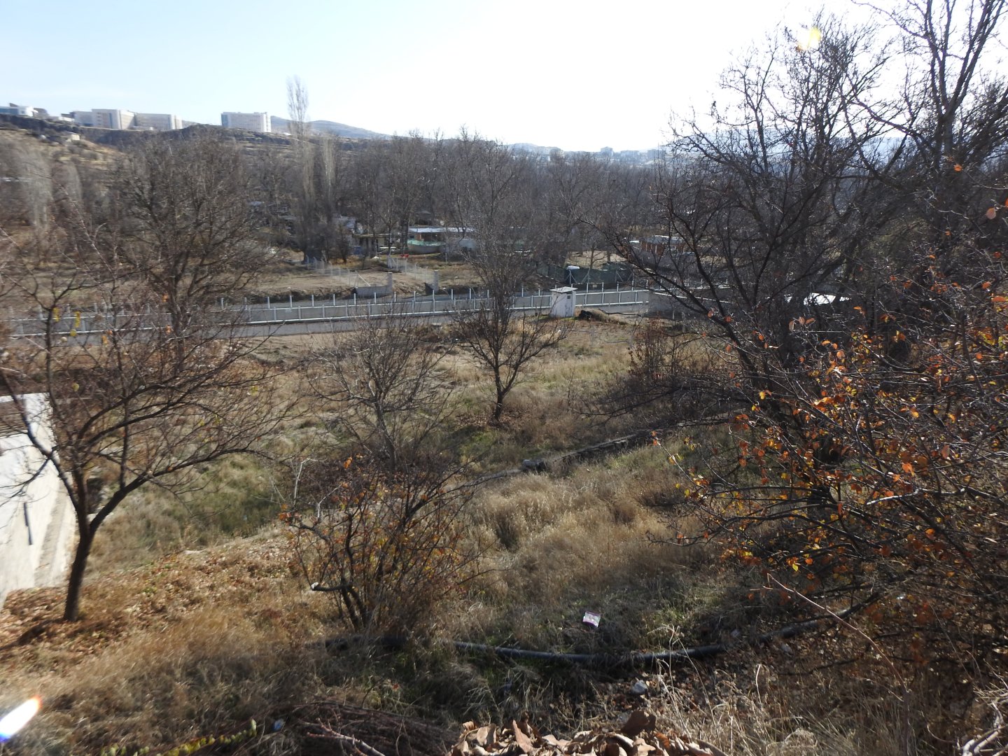 NARDA İKİ TARAFIDA YOLA SIFIR SATILIK BAĞ