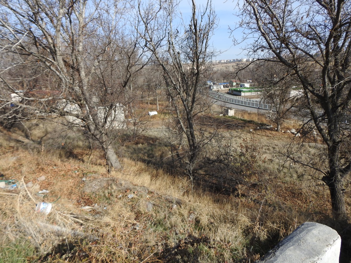 NARDA İKİ TARAFIDA YOLA SIFIR SATILIK BAĞ