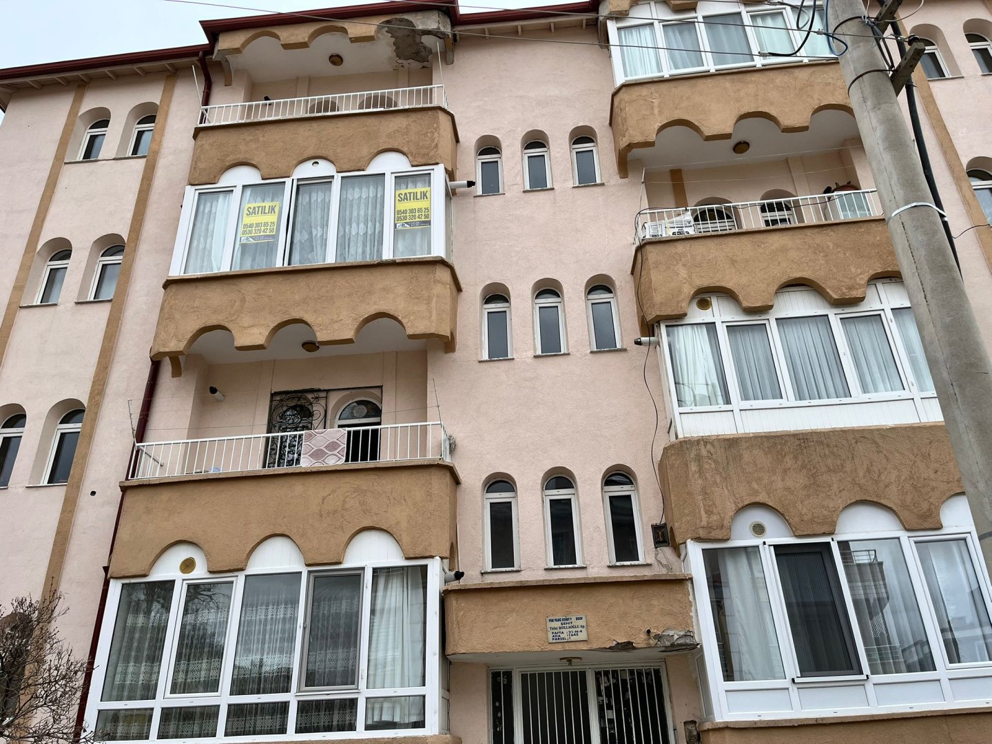 GÜZELYURTTA 120 M2 3+1 SATILIK EV