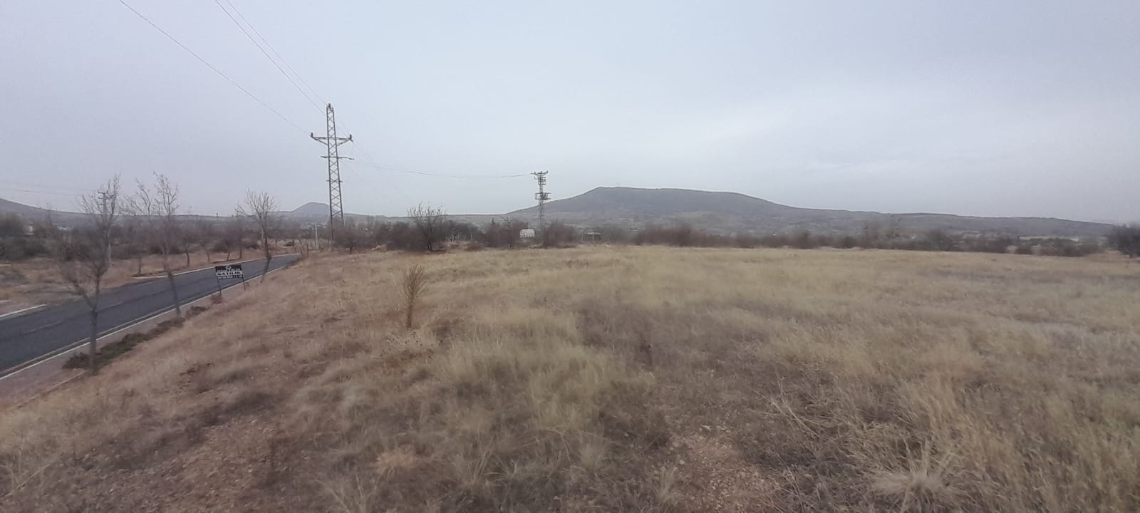 UÇHİSARDA ANA ASFALT YOLA SIFIR 890M2 SATILIK BAĞ