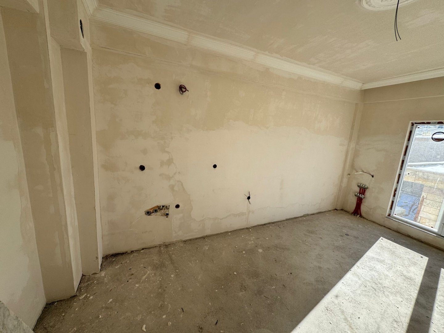 MEHMET AKİF ERSOY MAHALLESİNDE KOMPLE SATILIK BİNA.