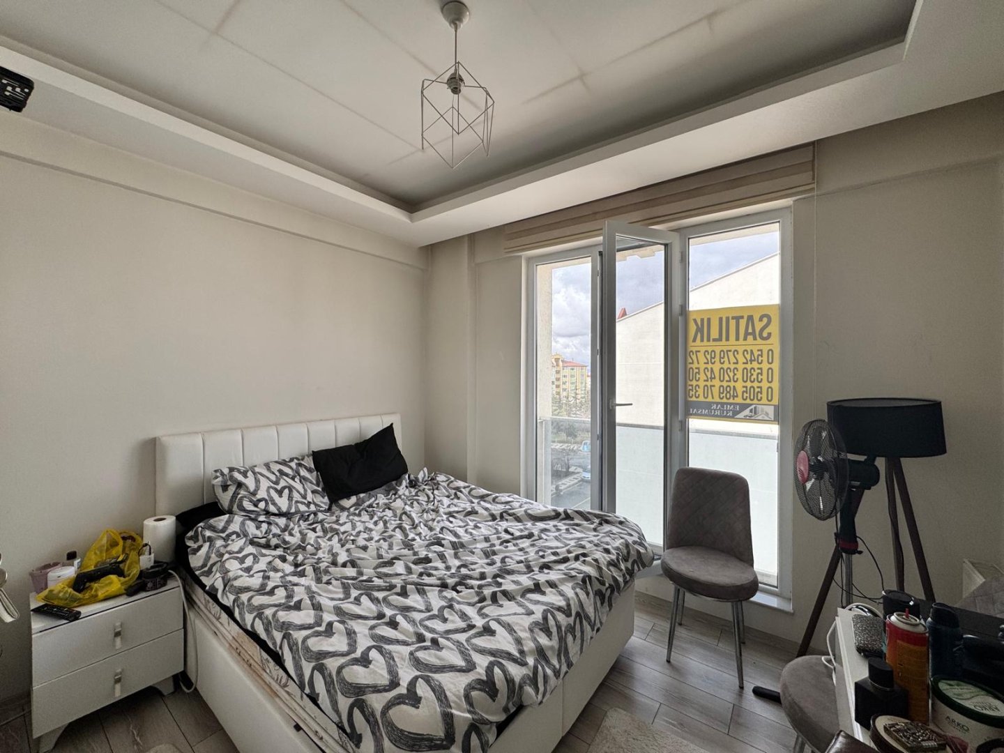 2000 EVLERDE SATILIK EŞYALI 1+1 DAİRE.