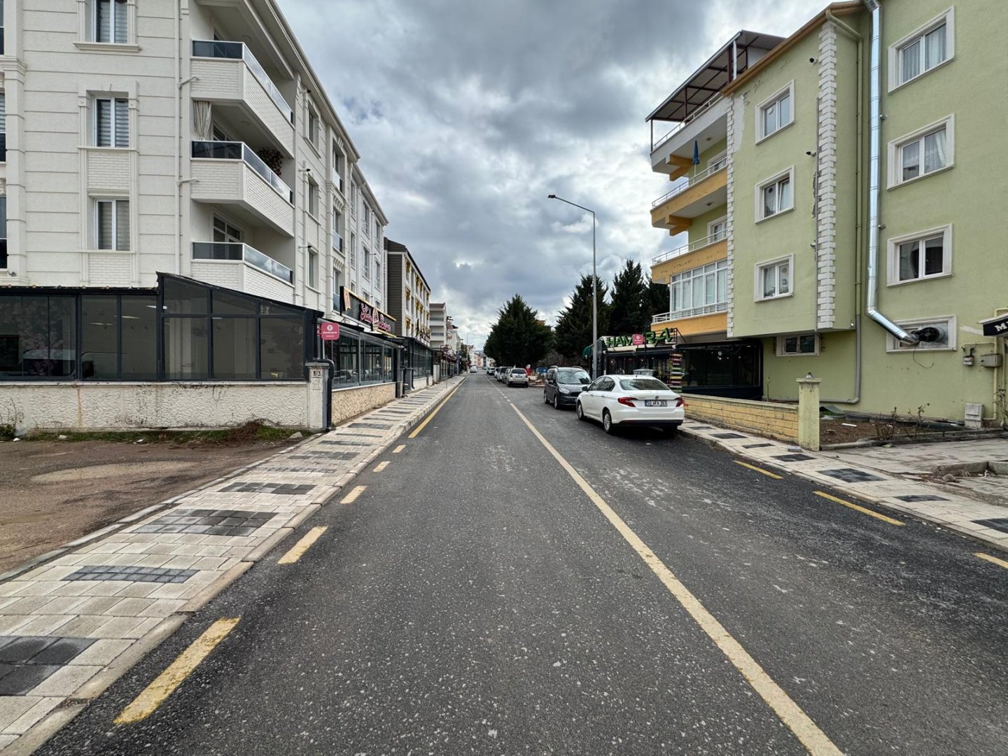 2000 EVLERDE SATILIK EŞYALI 1+1 DAİRE.