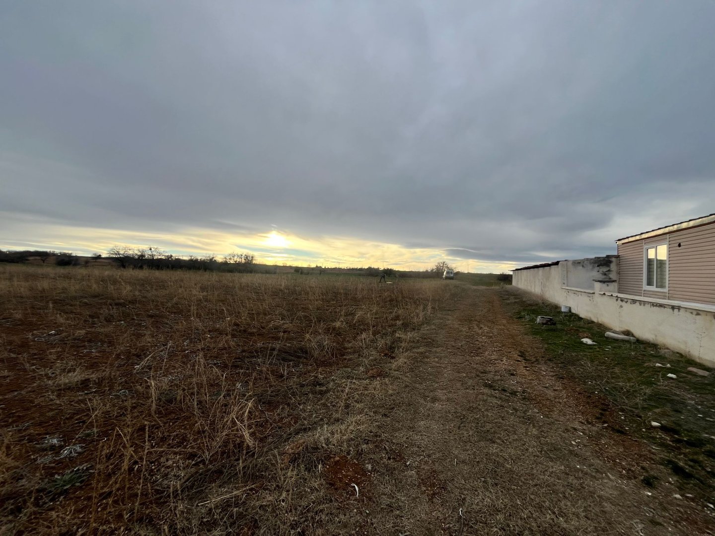 CEVHERDUDAYEVDE SATILIK TARLA