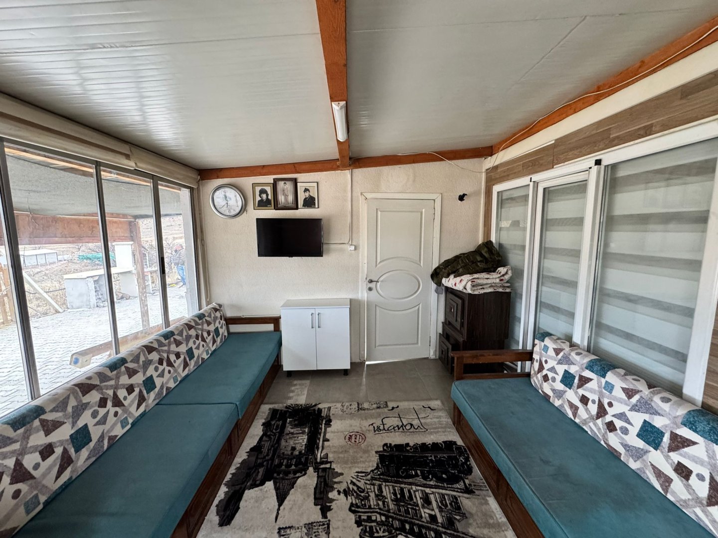 ÇATDA SATILIK BAĞ.