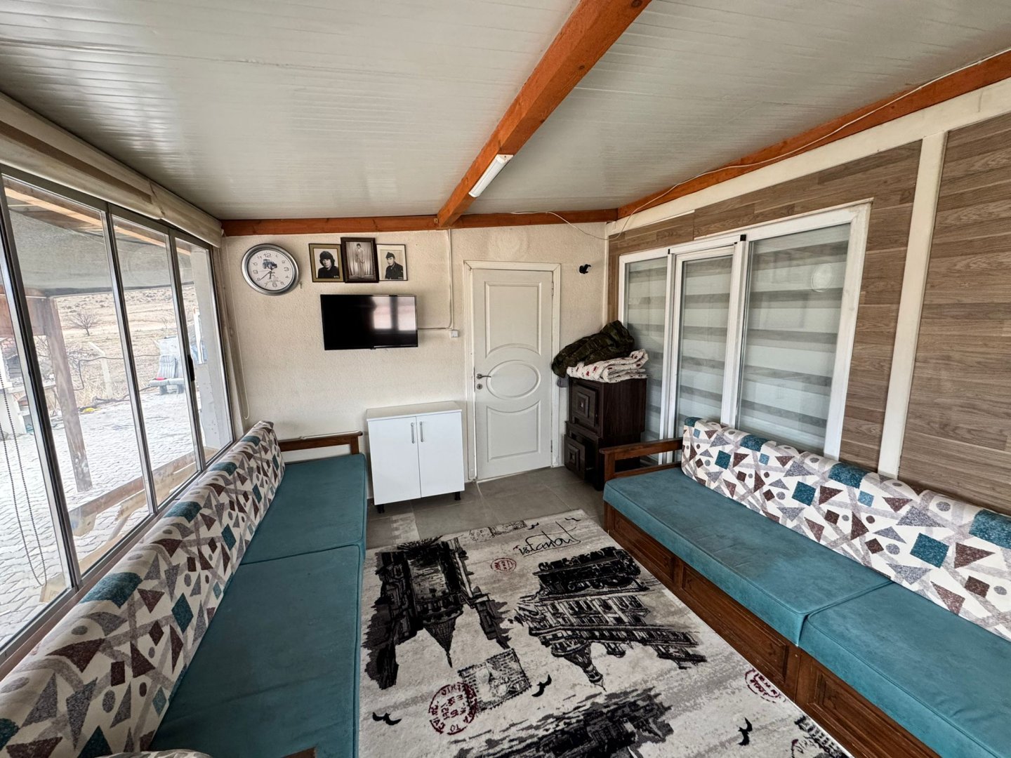 ÇATDA SATILIK BAĞ.