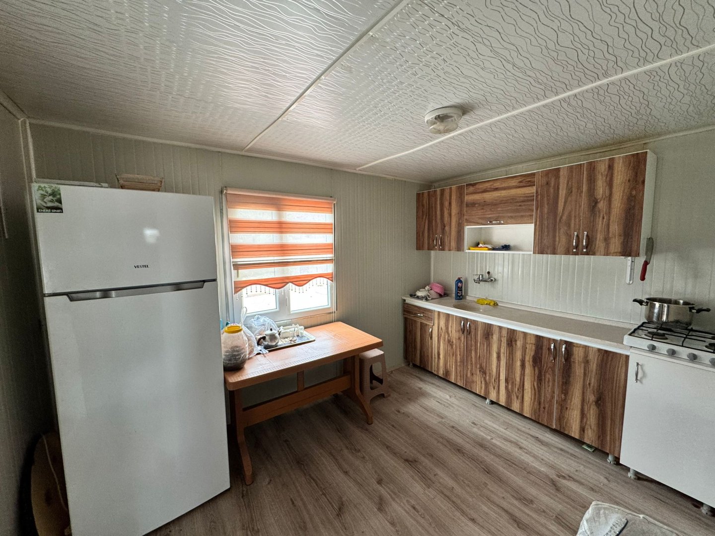 ÇATDA SATILIK BAĞ.