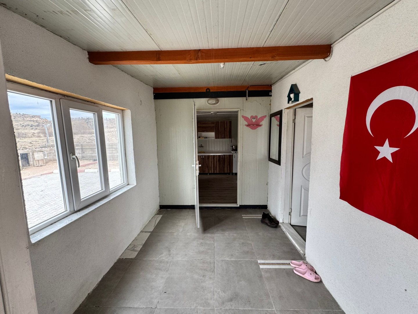 ÇATDA SATILIK BAĞ.