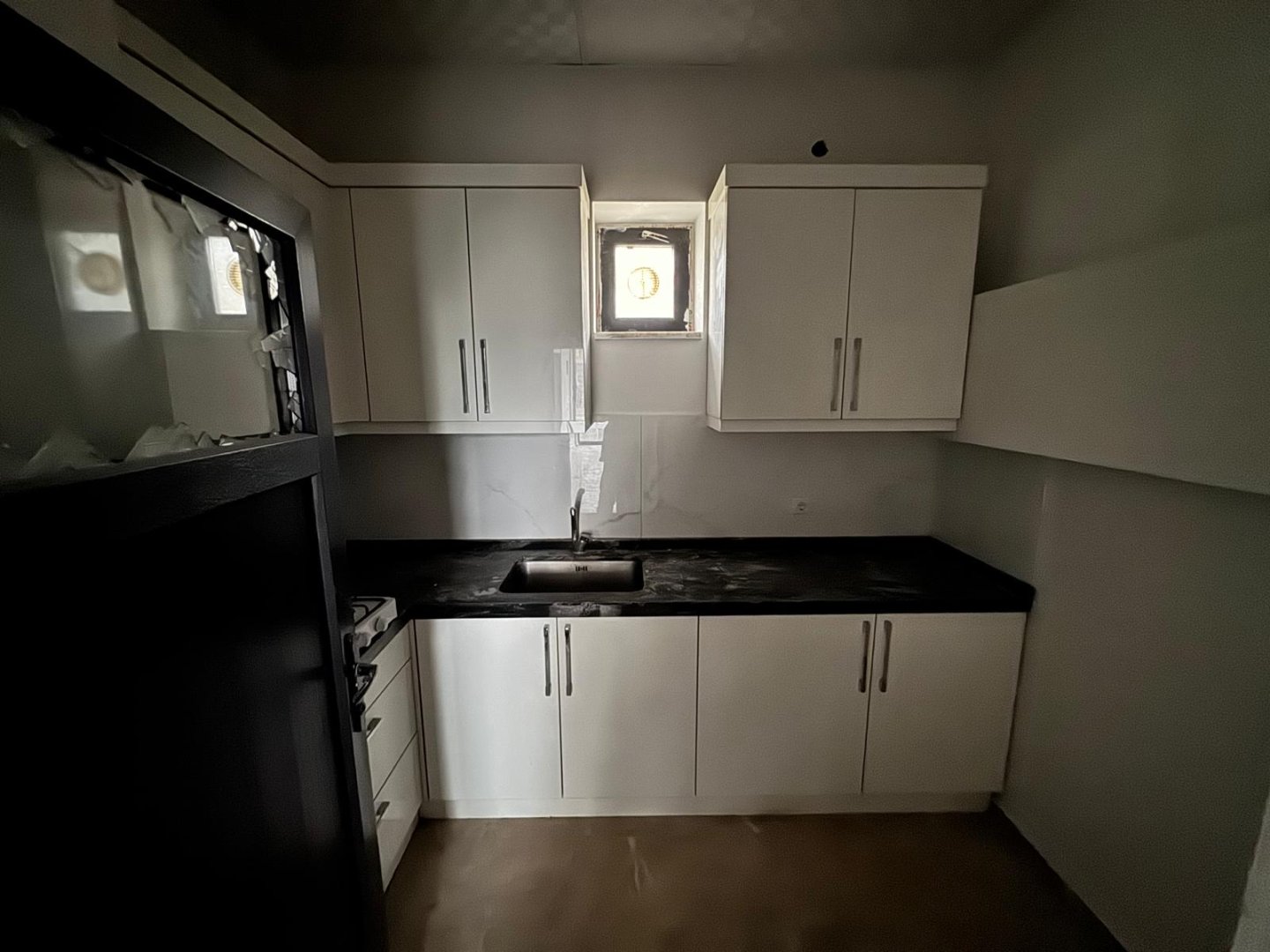 AVANOSDA KİRALIK DÜKKAN.