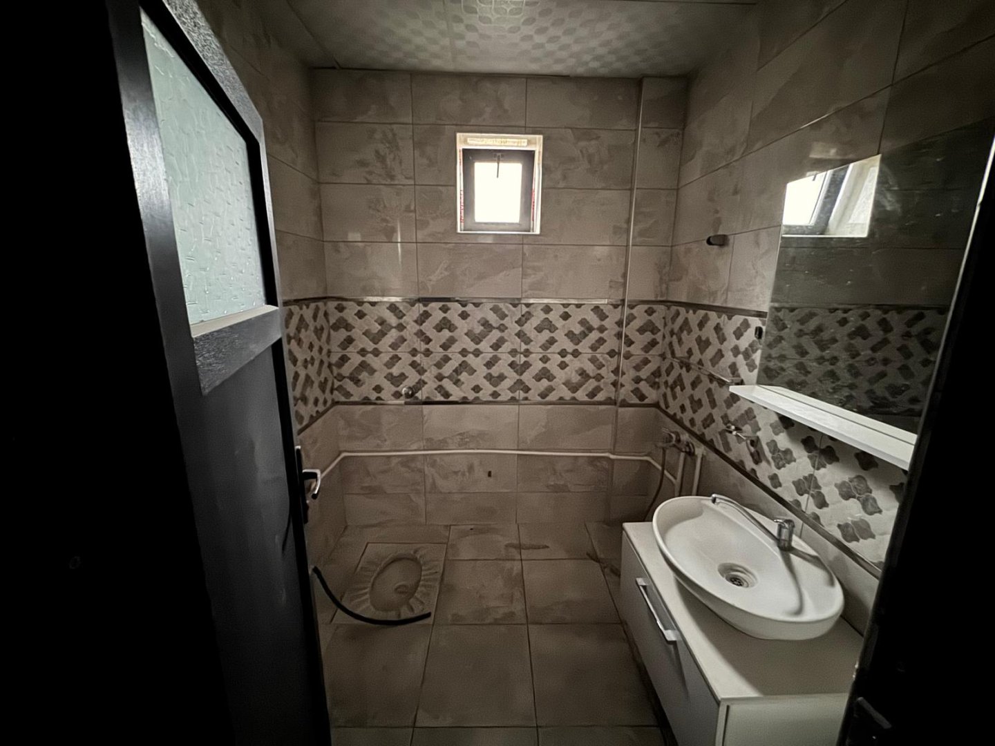 AVANOSDA KİRALIK DÜKKAN.