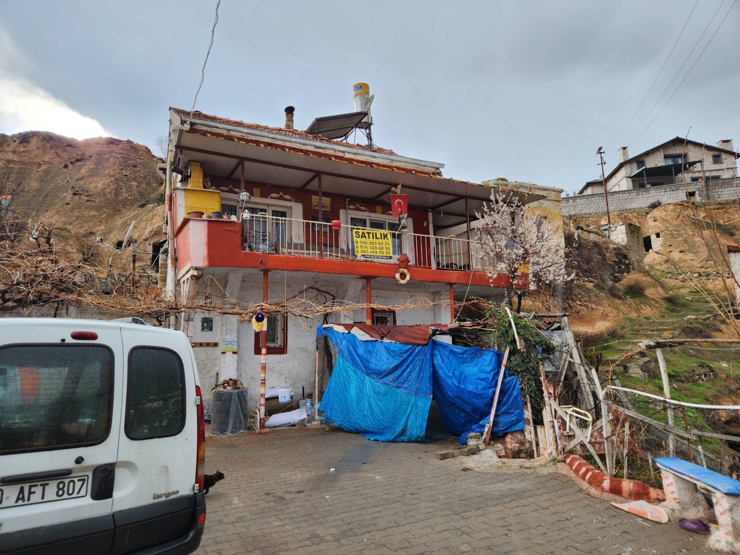 GÜLŞEHİRDE SATILIK MÜSTAKİL EV VE AVLUSU