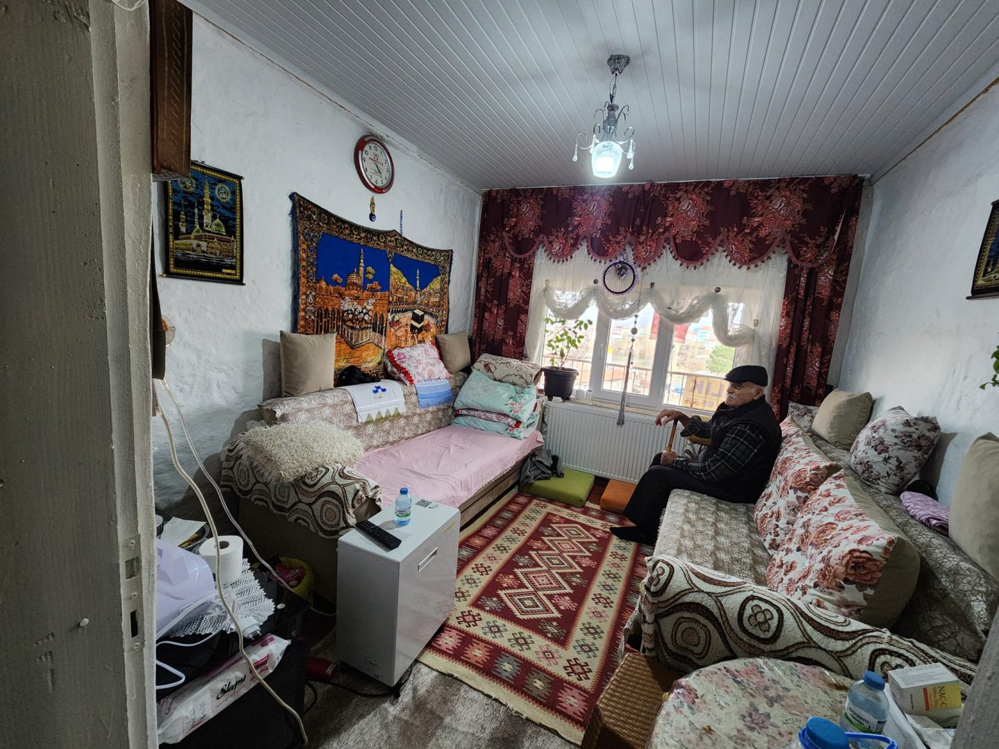 GÜLŞEHİRDE SATILIK MÜSTAKİL EV VE AVLUSU