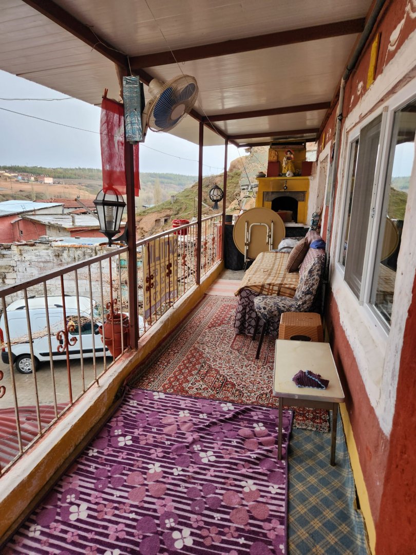 GÜLŞEHİRDE SATILIK MÜSTAKİL EV VE AVLUSU