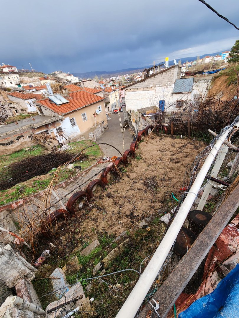 GÜLŞEHİRDE SATILIK MÜSTAKİL EV VE AVLUSU