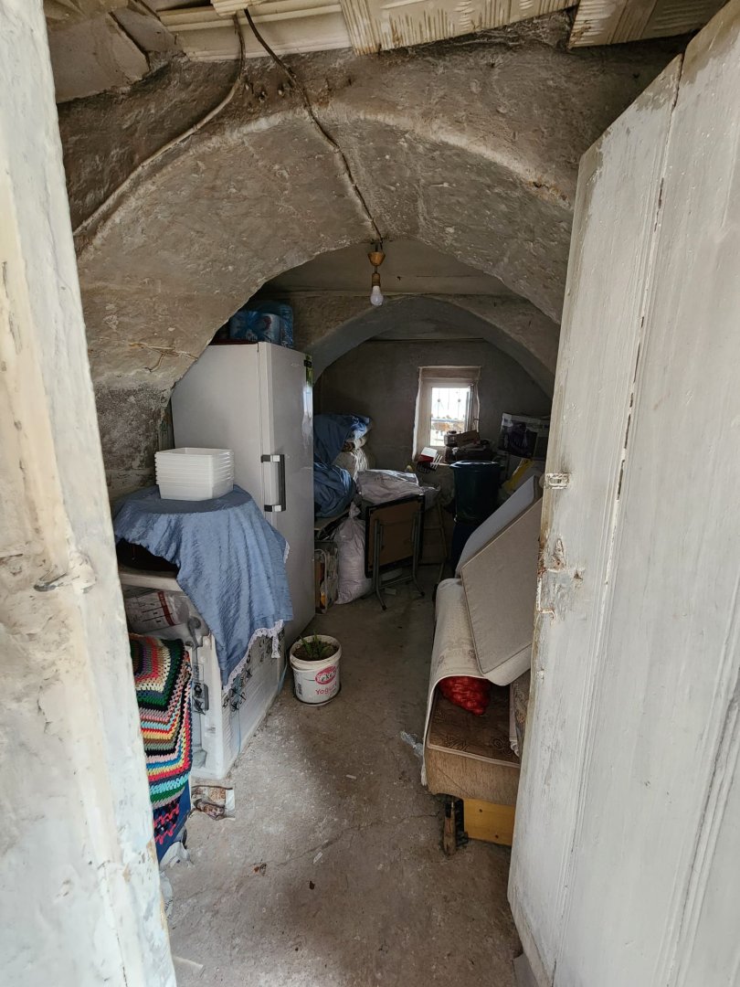 GÜLŞEHİRDE SATILIK MÜSTAKİL EV VE AVLUSU